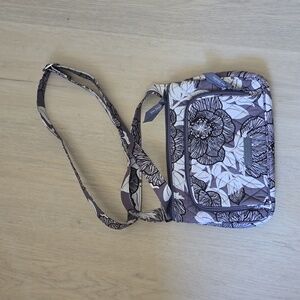 Vera Bradley Mid Sized Purse Crossbody Handbag